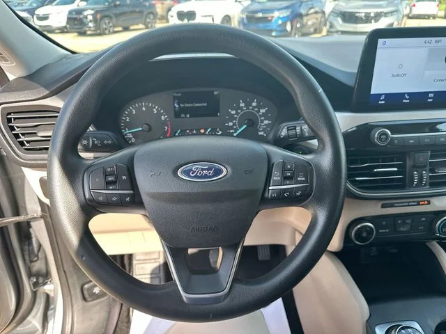 Used 2022 Silver Ford SE image 15