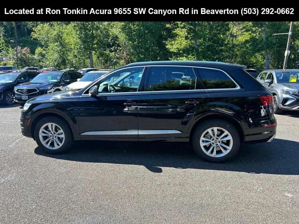 Used 2019 Night Black Audi 55 Premium image 6
