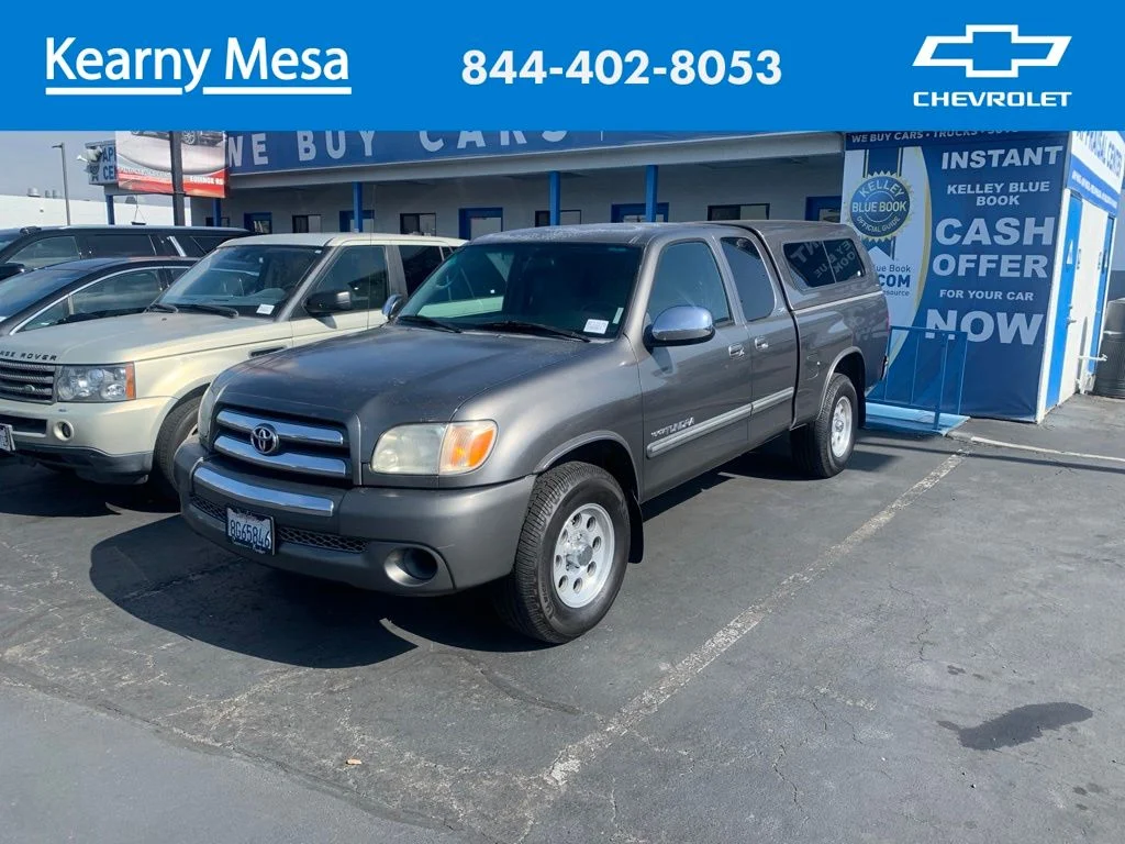 Used 2006 Gray Toyota SR5 image 1