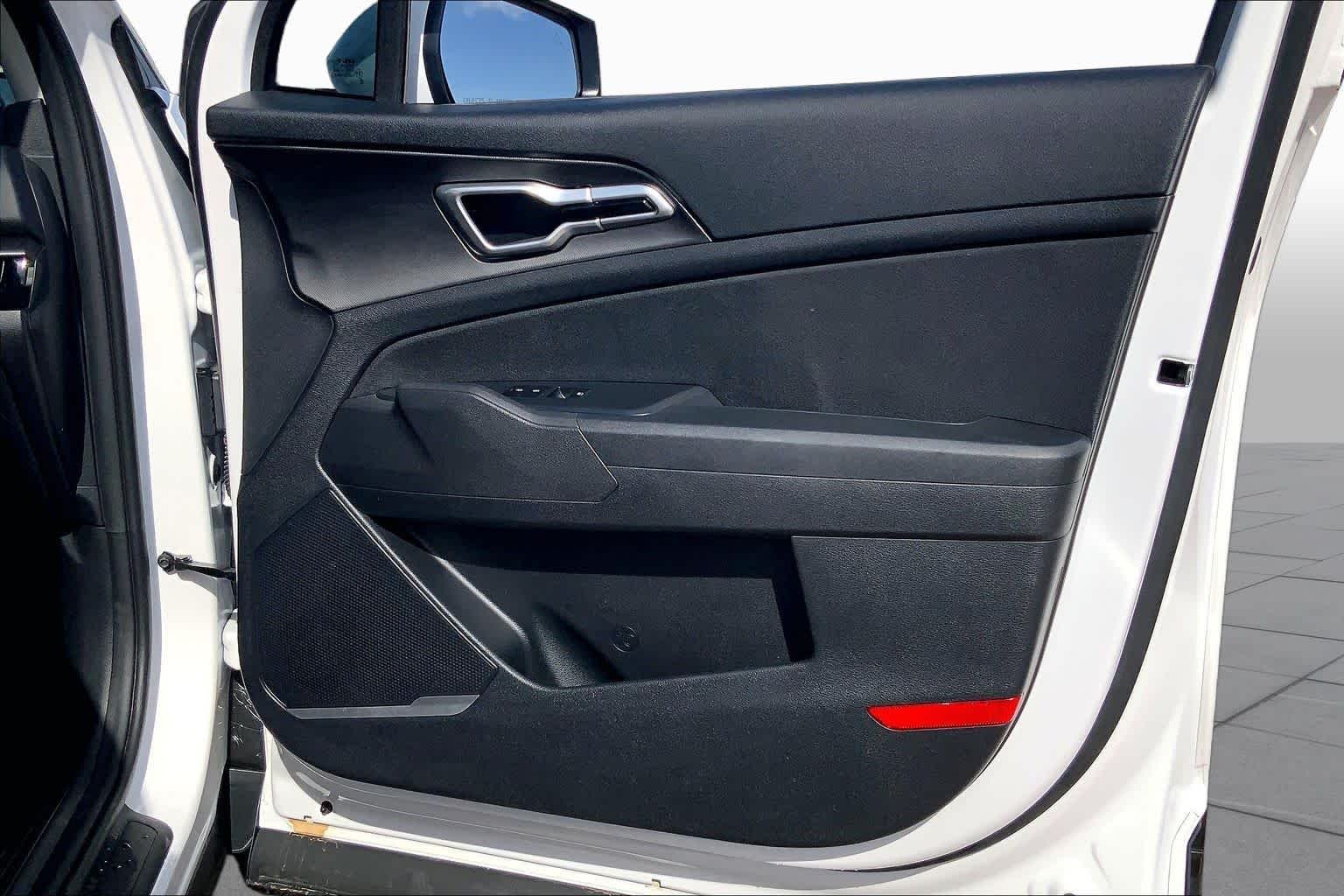 2026 Kia Sportage LX - Photo 23