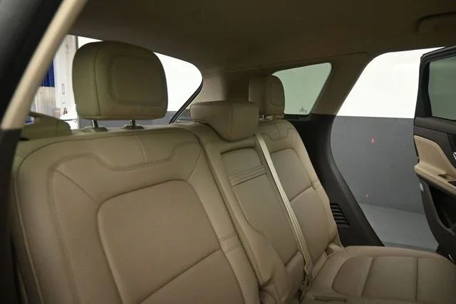 Certified Used 2022 Bronze Smoke Metallic Premium Colorant Lincoln Reserve image 26