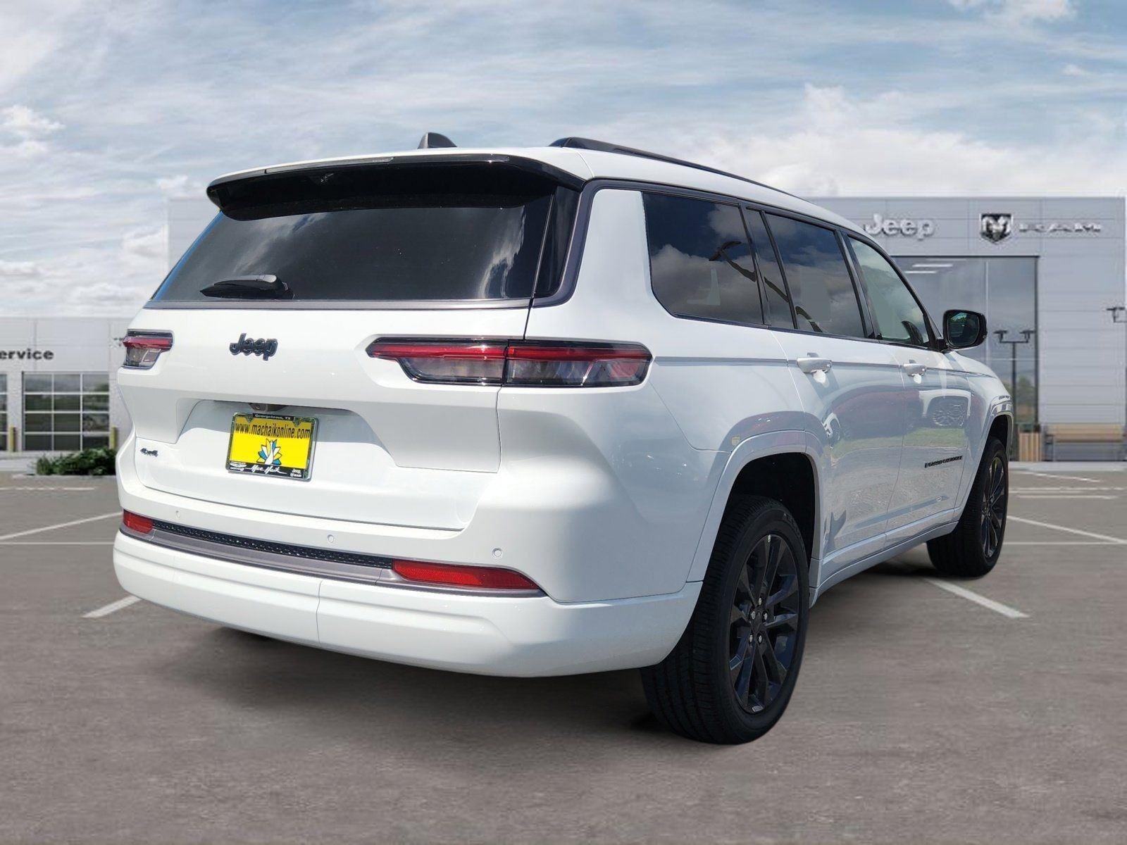 New 2026 Bright White Clear-Coat Exterior Paint Jeep Limited Reserve image 5