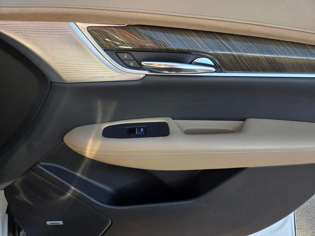 Used 2020 White Cadillac Premium Luxury image 24