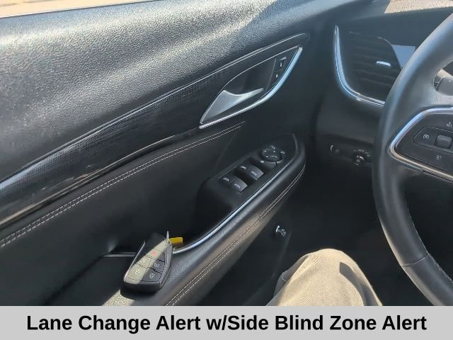 Used 2022 Summit White Buick Preferred image 11
