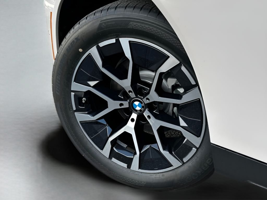 New 2026 Dune Grey Metallic BMW 30 xDrive image 25