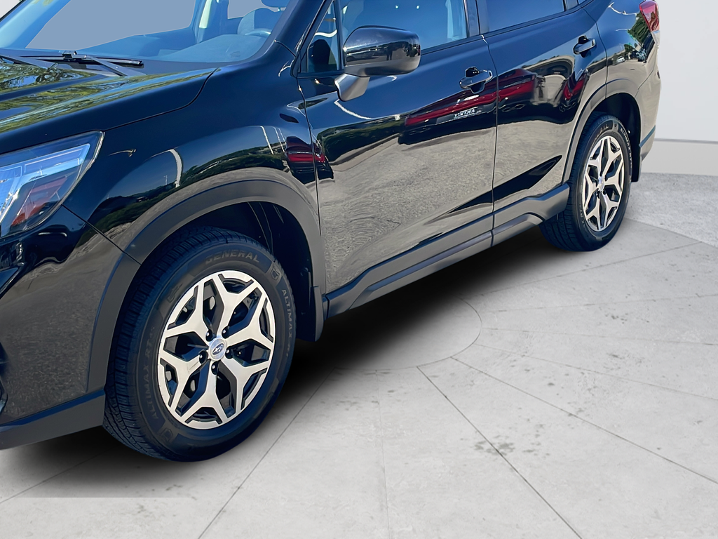 Used 2019 Black Subaru Premium image 41