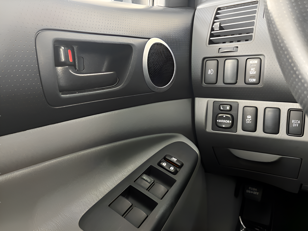2013 Toyota Tacoma Base - Photo 21