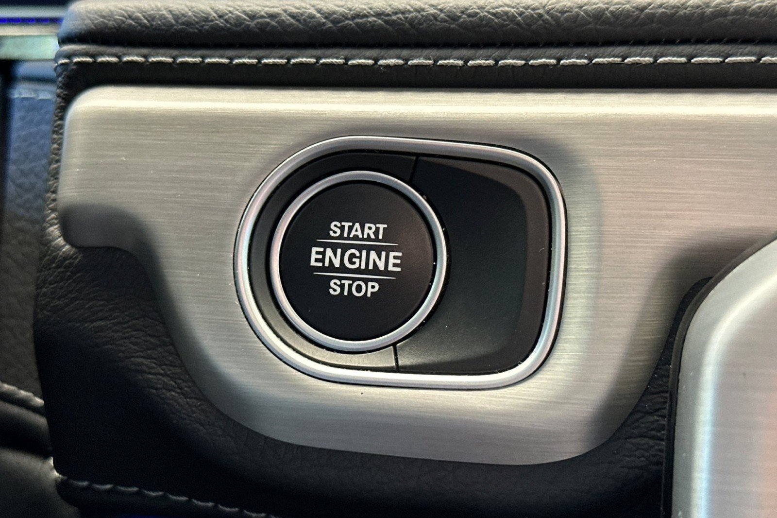 Used 2023 Black Mercedes-Benz G 550 image 23