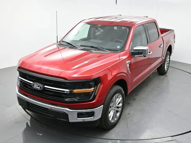 Used 2024 Rapid Red Met Tinted Cc Ford XLT image 32