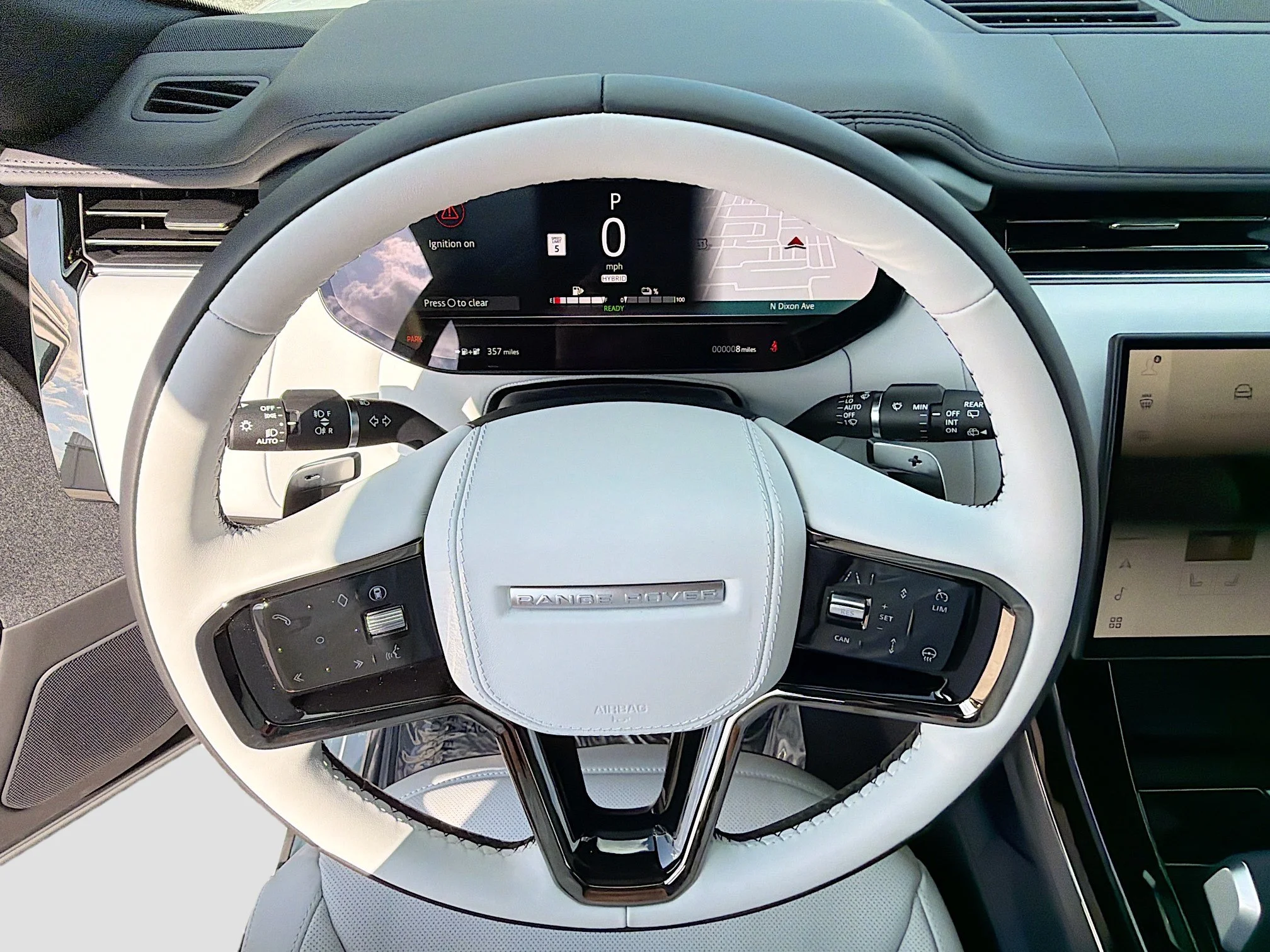New 2026 Borasco Grey Metallic Land Rover Dynamic SE image 40