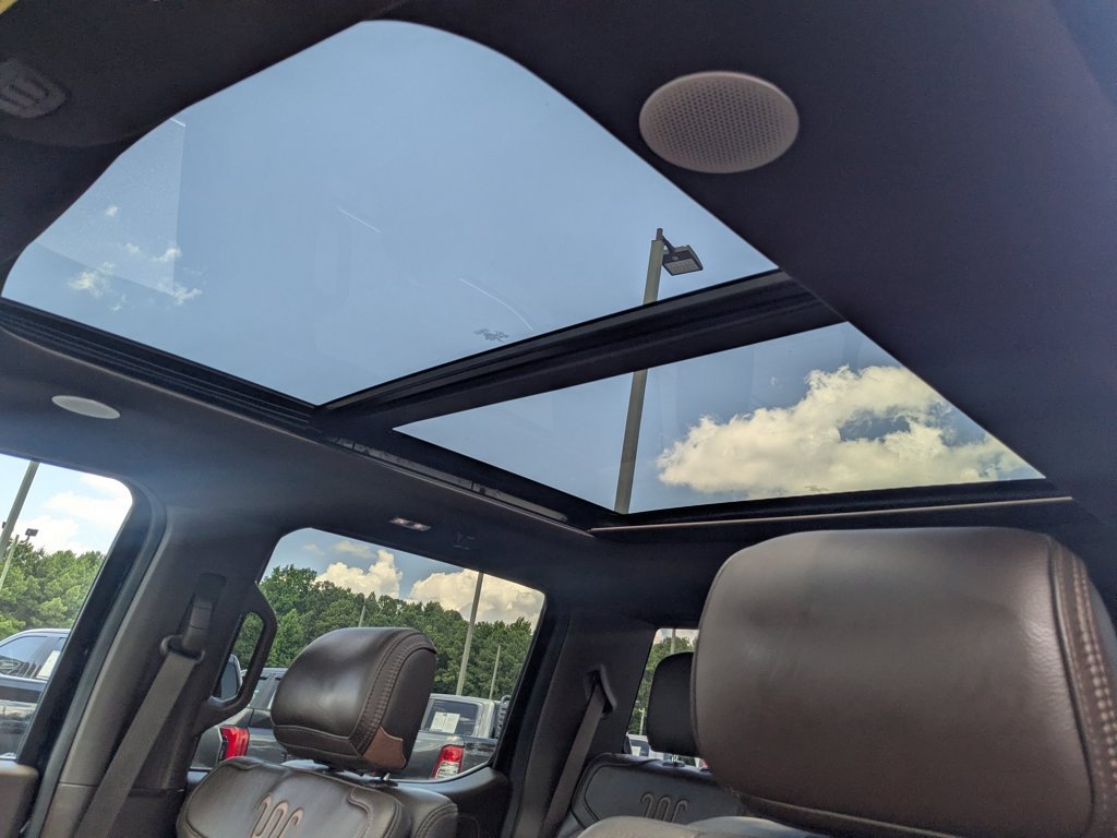 Used 2024  Ford King Ranch image 25