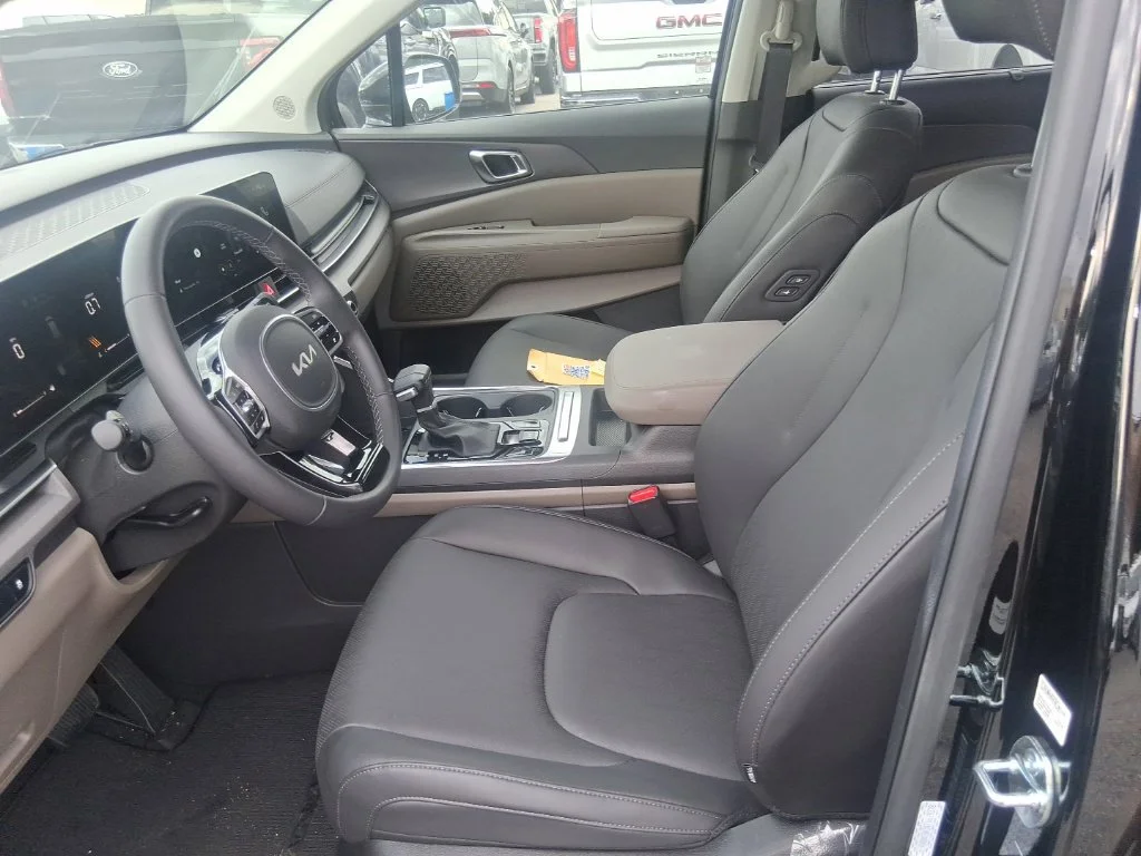 Certified Used 2026 Gray Kia LXS image 8