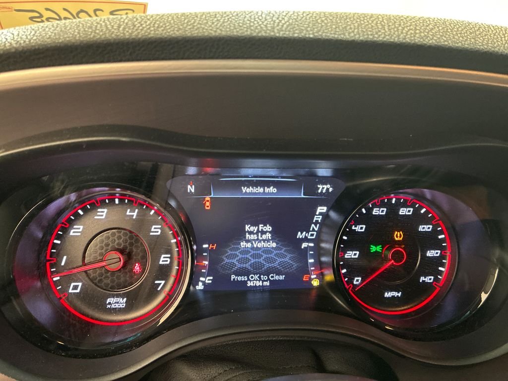 Used 2022 Frostbite Dodge SXT image 15