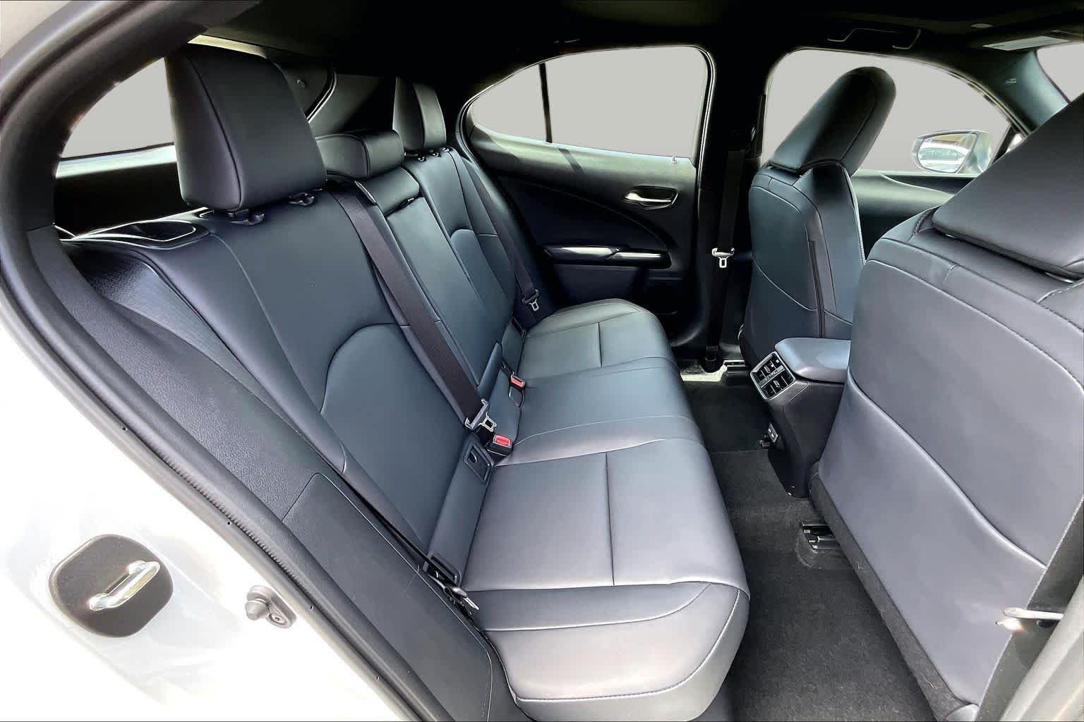 Certified Used 2025 Eminent White Pearl Lexus  image 19