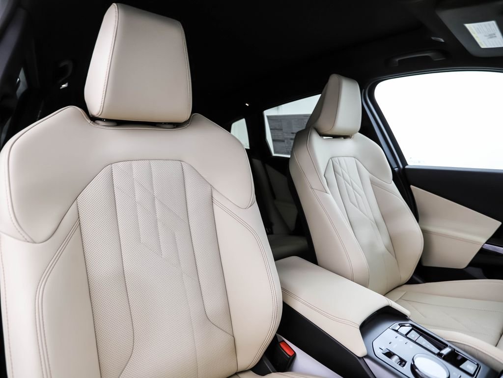 New 2026 White Metallic BMW 30 xDrive image 32