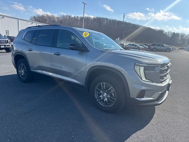 Used 2025 Silver GMC Elevation image 7