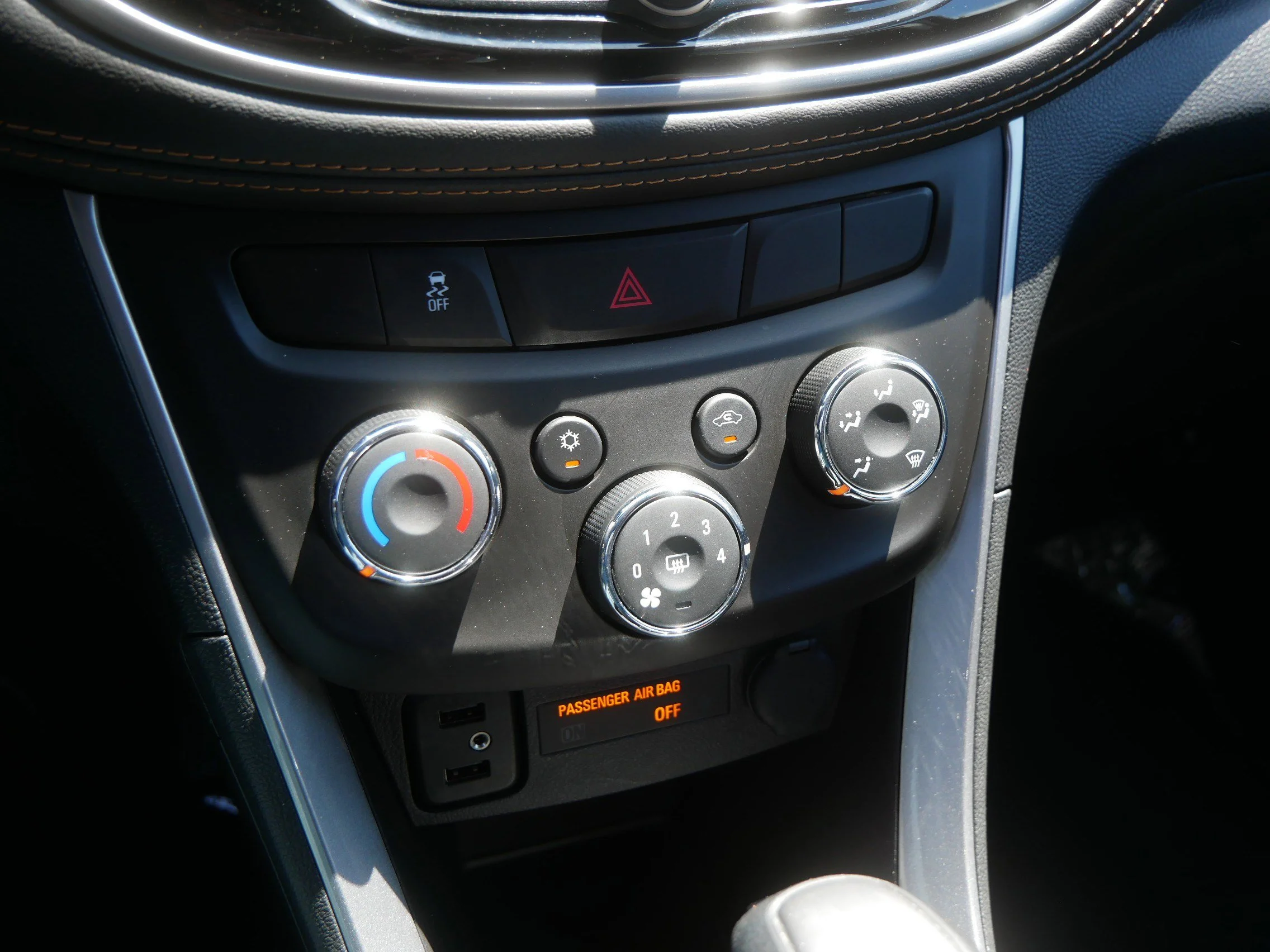 Used 2022 Summit White Chevrolet LT image 29