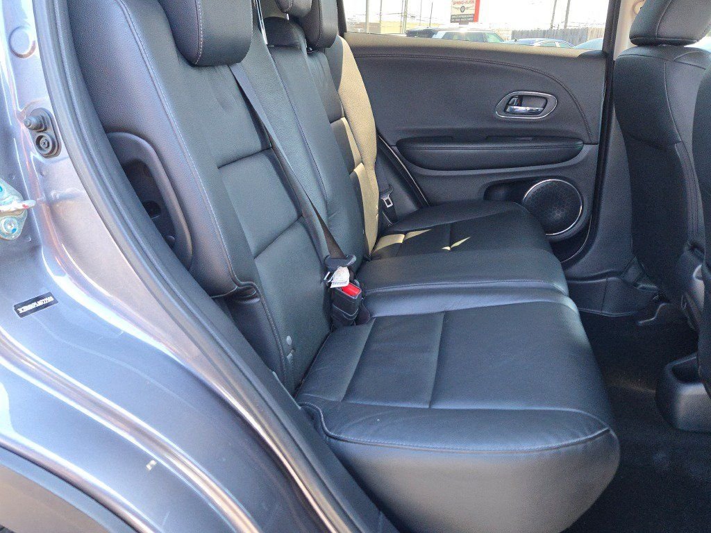 Used 2018  Honda EX-L image 9
