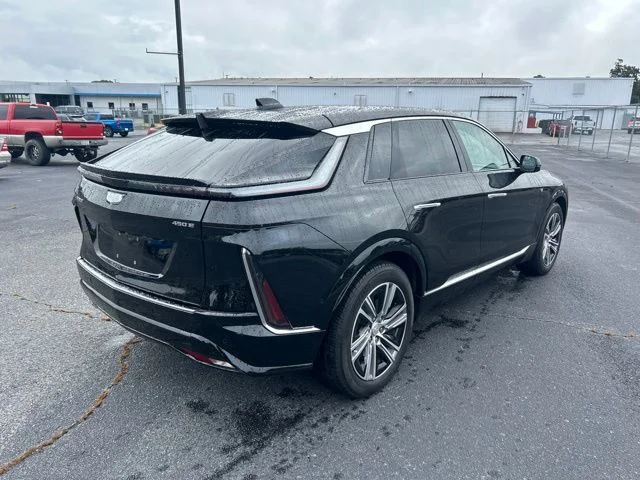 Used 2024 Black Cadillac Luxury image 4