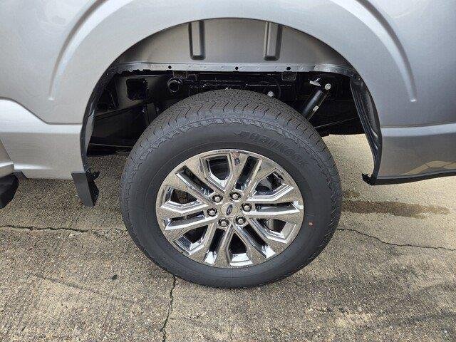 New 2026 Iconic Silver Metallic Ford Lariat® image 28