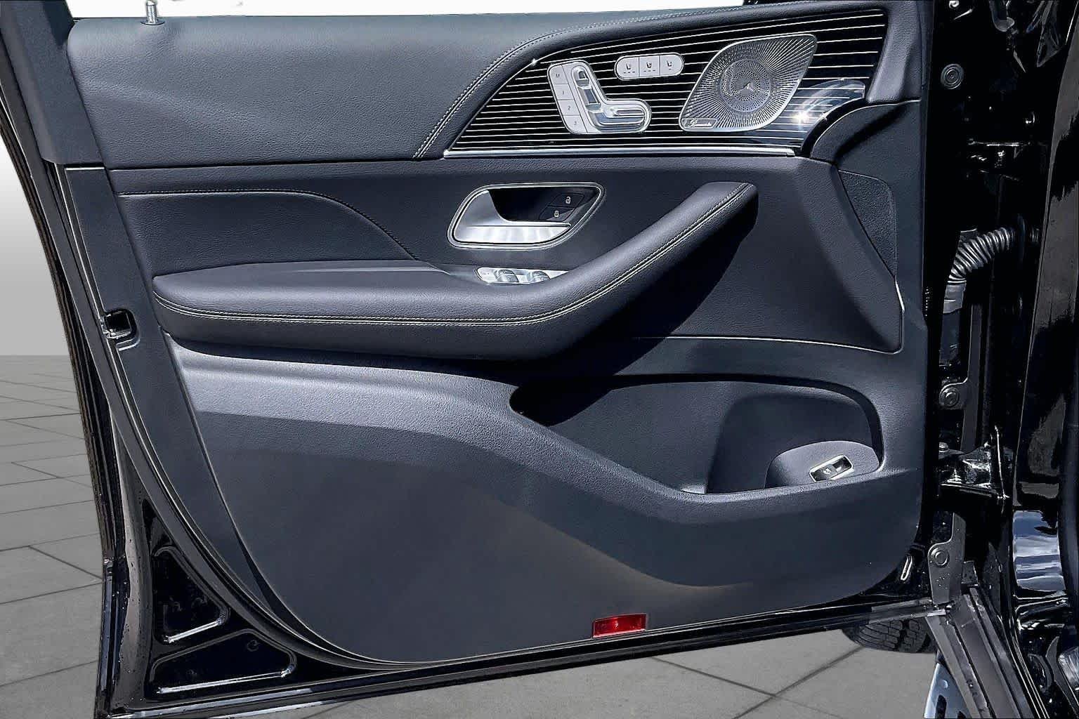 New 2026 Black Mercedes-Benz GLE 450 image 11