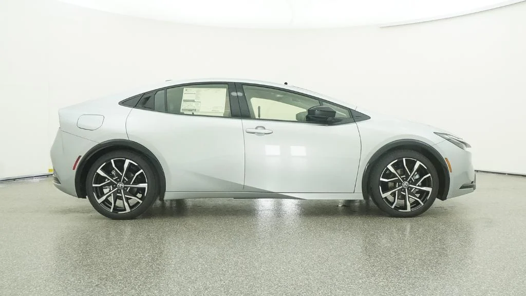 New 2026 Cutting Edge Toyota XSE image 7