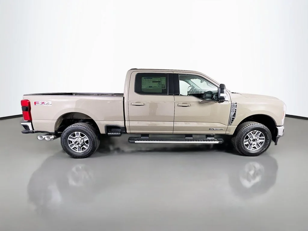 New 2026 Marsh Gray Ford Lariat image 18