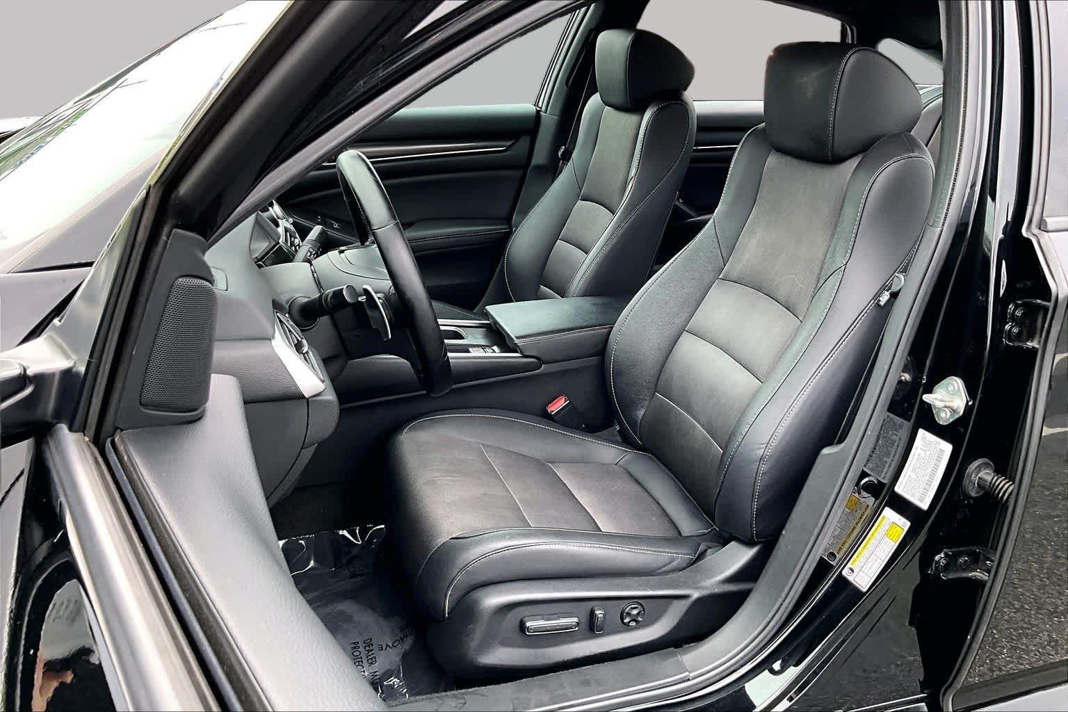 Used 2020 Crystal Black Pearl Honda Sport image 8