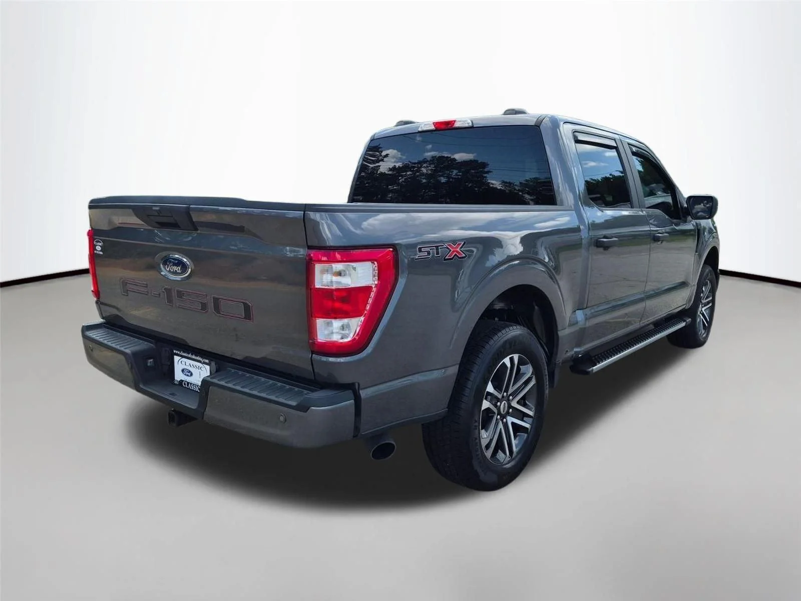 Used 2023 Carbonized Gray Metallic Ford XL image 5