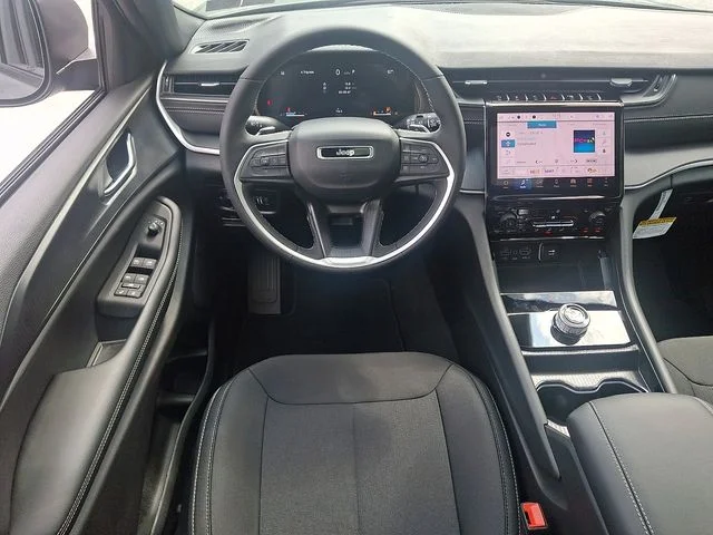 New 2027 Gray Jeep Laredo X image 9