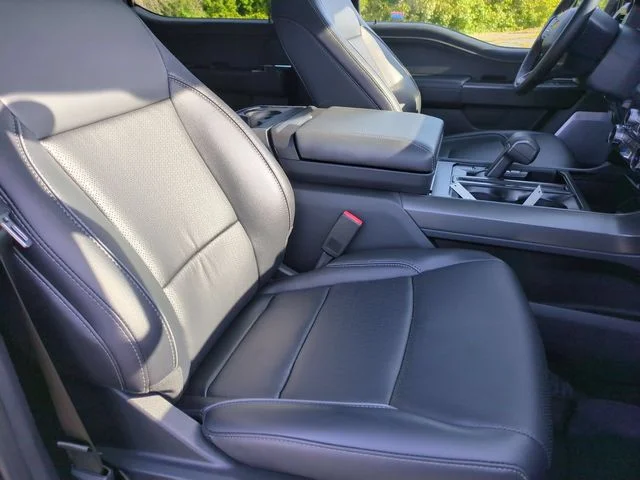 Used 2025 Blue Ford Lariat image 34