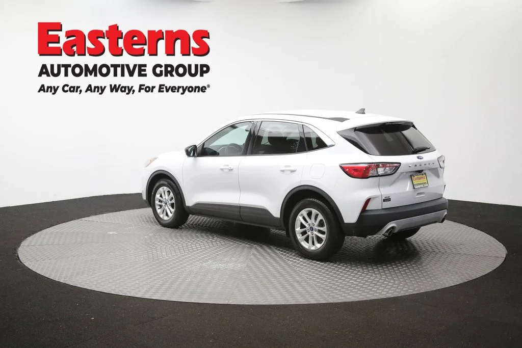 Used 2022 White Ford SE image 63