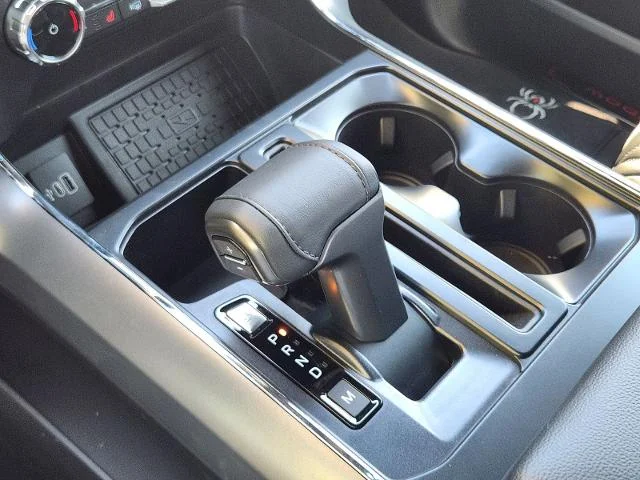 2025 Ford F-150 XLT - Photo 38