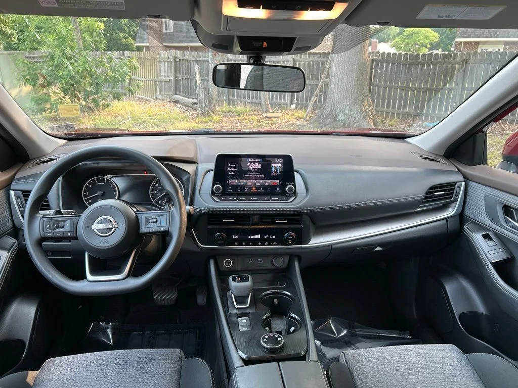 Used 2023 Red Nissan SV image 27
