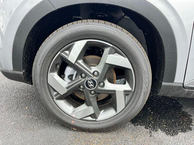 New 2026 Silver Hyundai SEL image 7