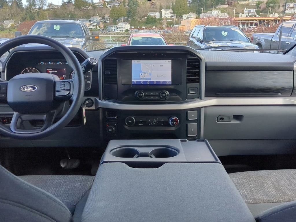 Used 2023 Black Ford XLT image 17
