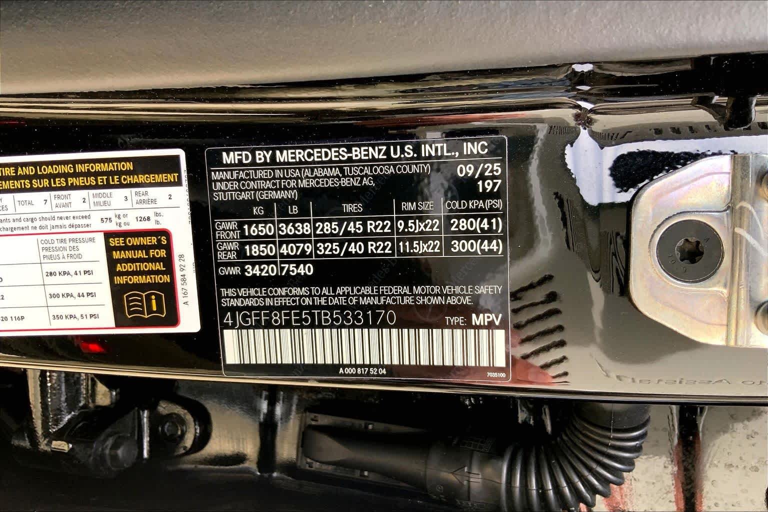 Certified Used 2026 Obsidian Black Metallic Mercedes-Benz GLS 580 image 32