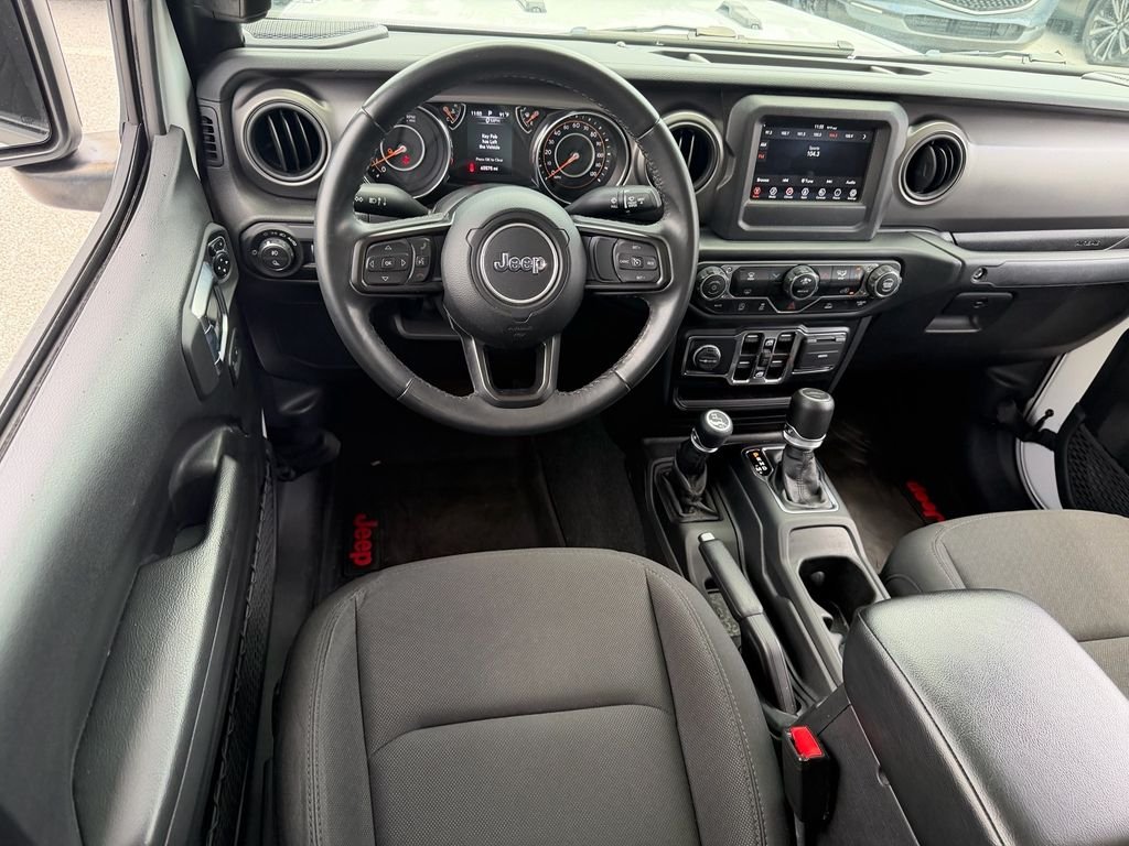 Used 2022 White Jeep Willys image 14