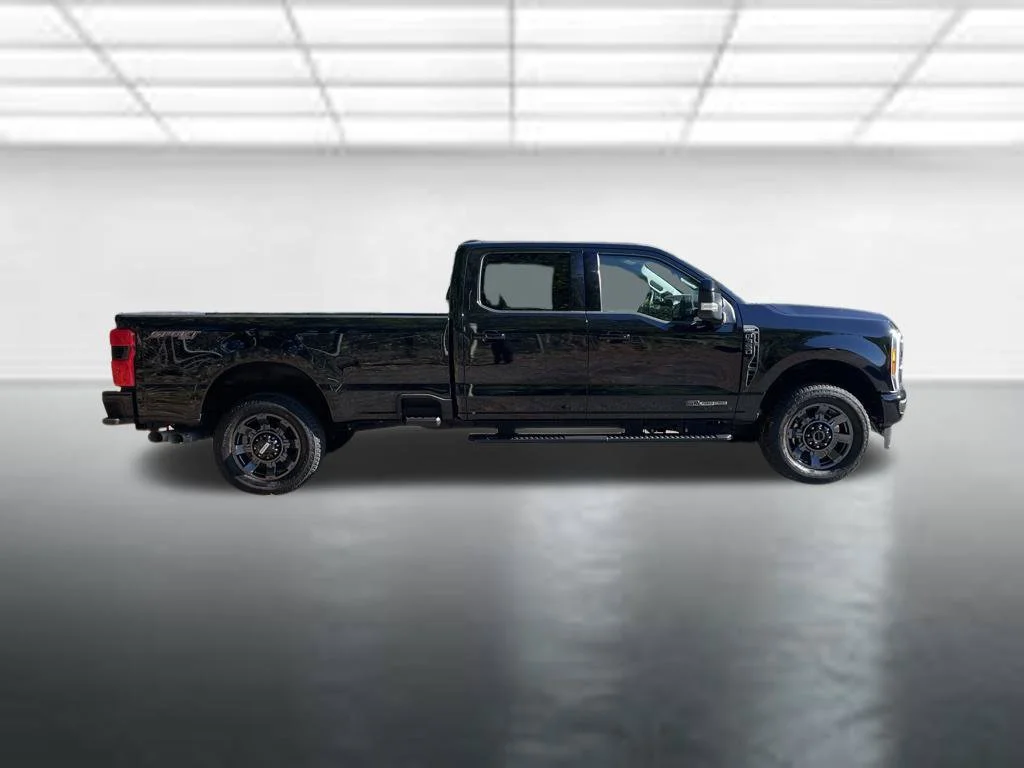 Used 2023 Agate Black Metallic Ford Lariat image 6