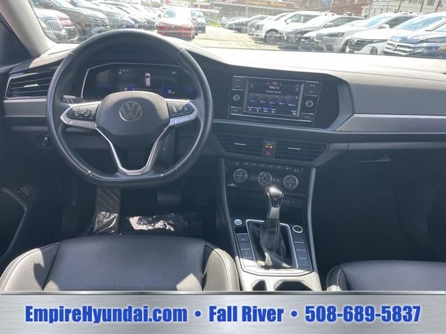 2024 Volkswagen Jetta SE - Photo 14