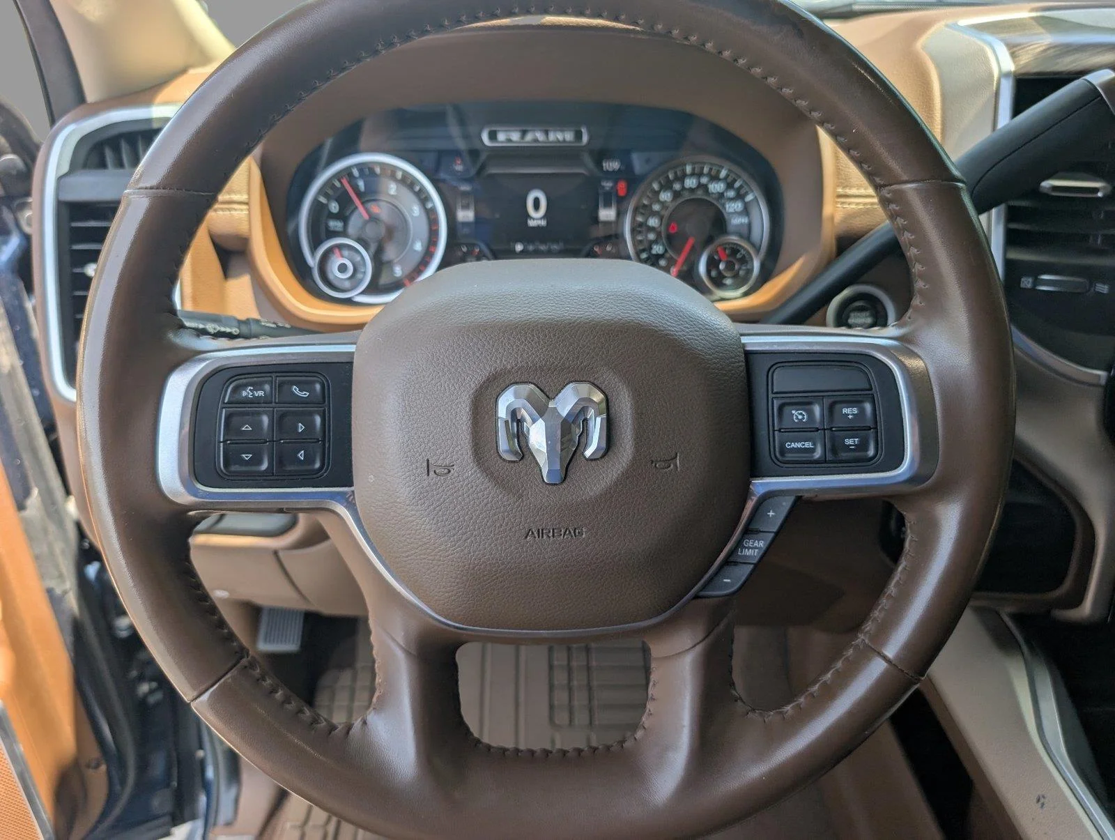 Used 2020 Patriot Blue Pearlcoat Ram Laramie image 28