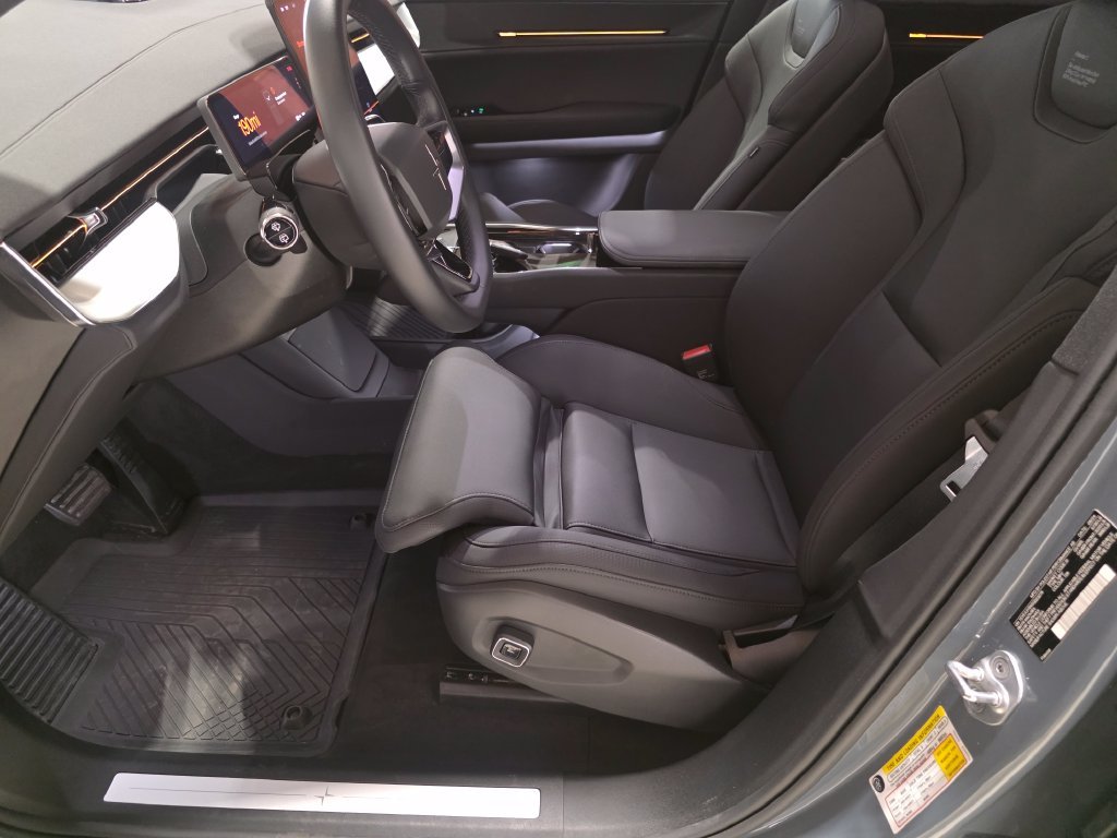 Used 2025 Gray Polestar  image 19