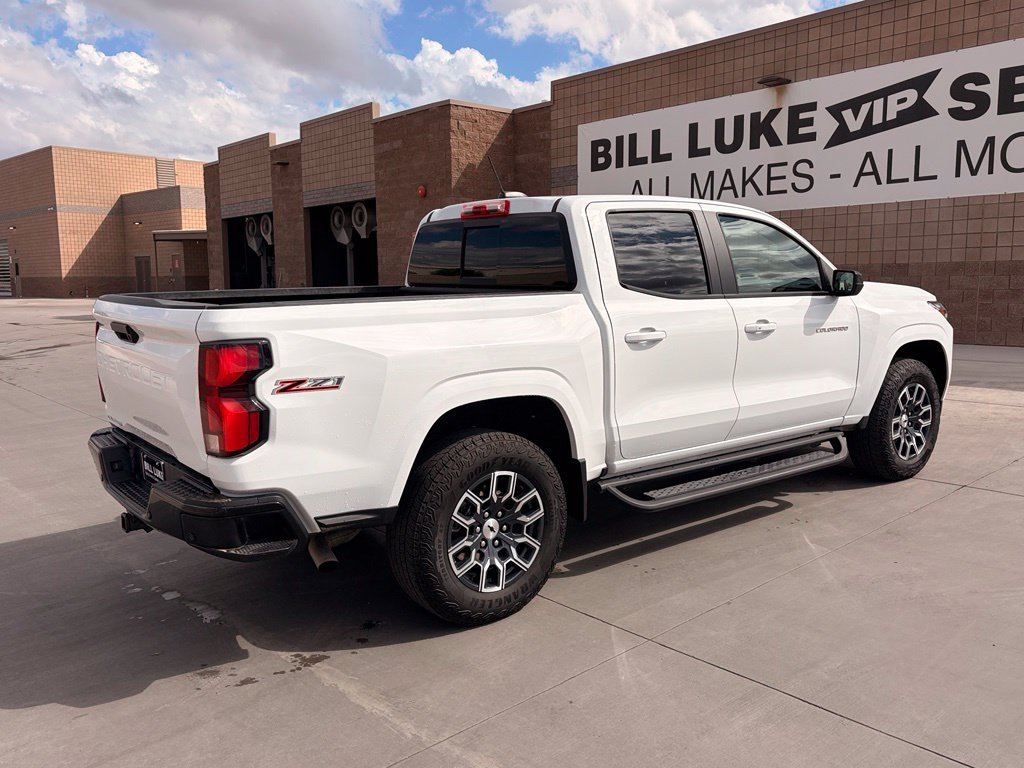 Used 2025 White Chevrolet Z71 image 7