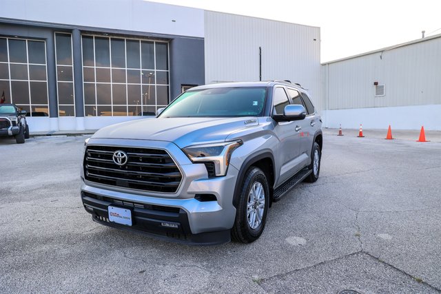 2025 Toyota Sequoia SR5