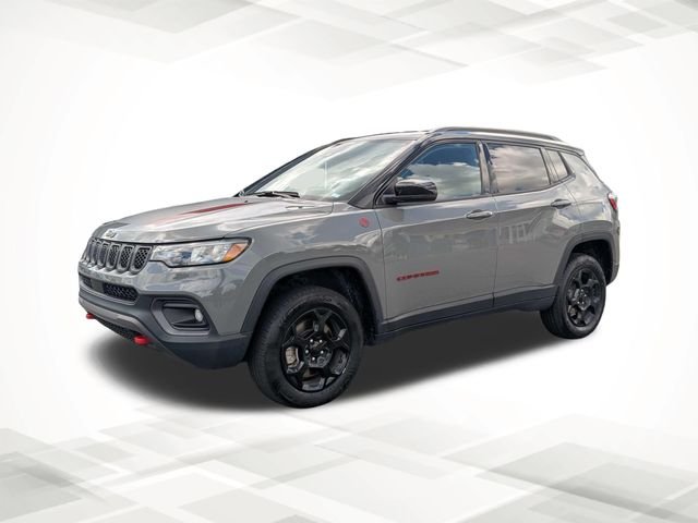Used 2024 Gray Jeep Trailhawk image 7