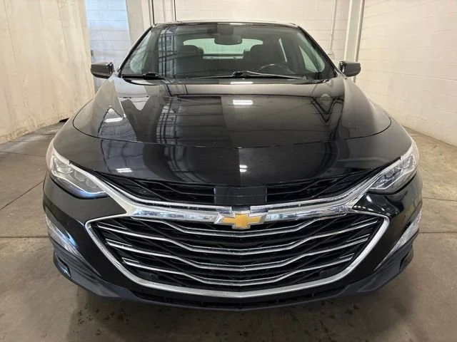 Used 2022 Mosaic Black Metallic Chevrolet Premier image 2