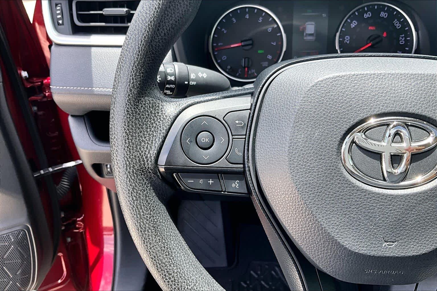 Used 2019 Ruby Flare Pearl Toyota XLE image 23