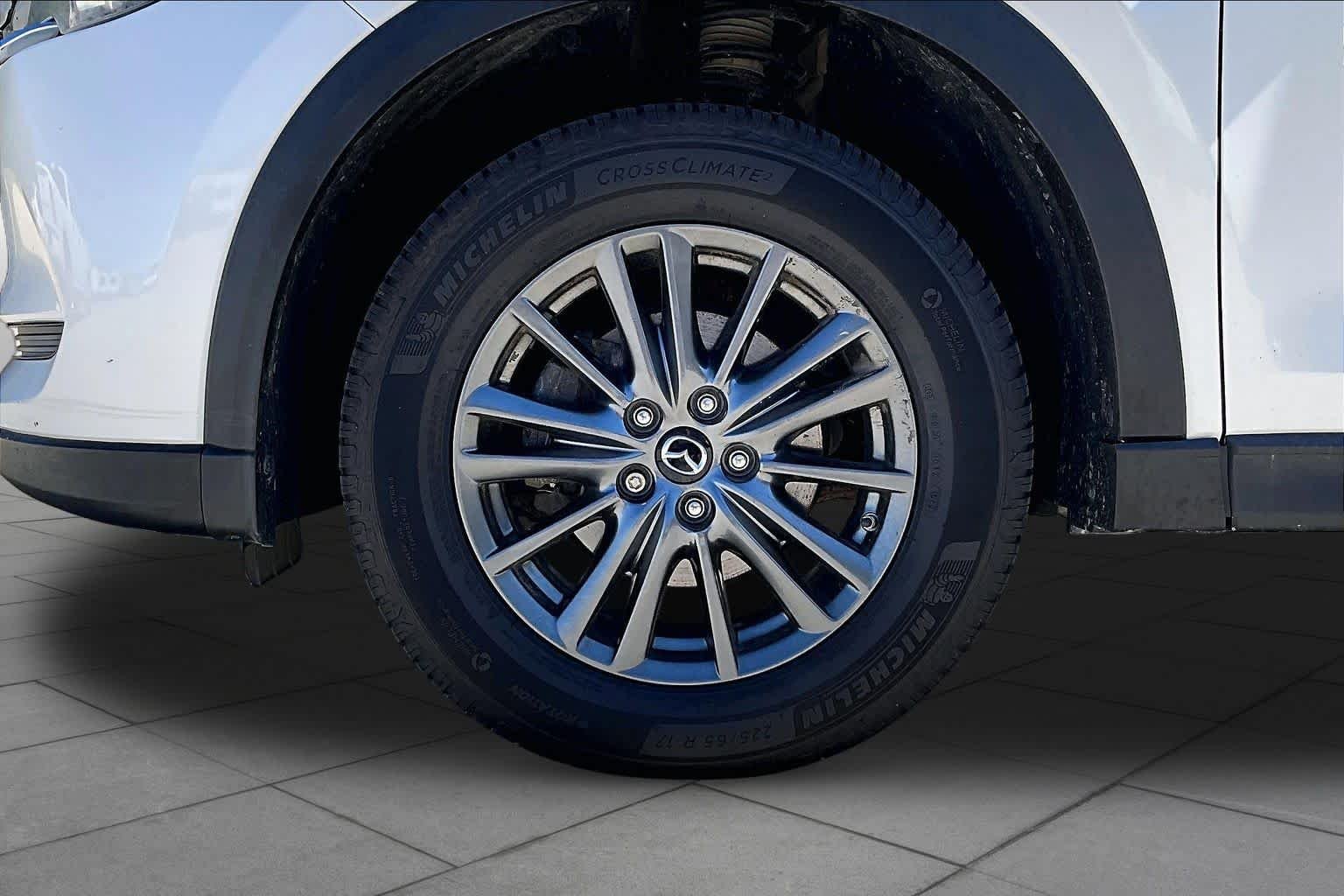 Used 2019 Snowflake White Pearl Mica Mazda Touring image 11