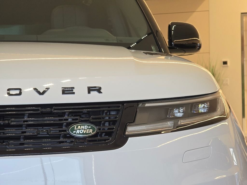 New 2026 Borasco Grey Land Rover se image 27