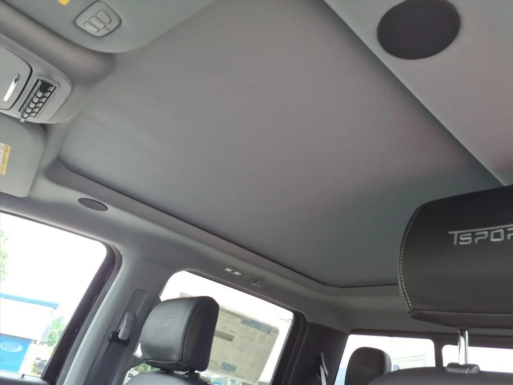 New 2026 Agate Black Metallic Ford F-250® Lariat® image 7